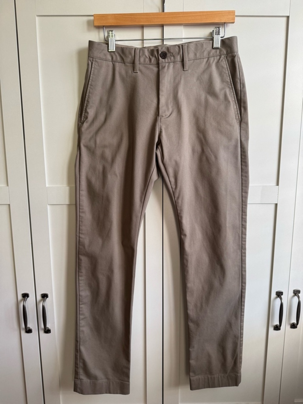 J.Crew Factory Slim-Fit TruTemp365® Chino Pant
Men's Size W29xL30